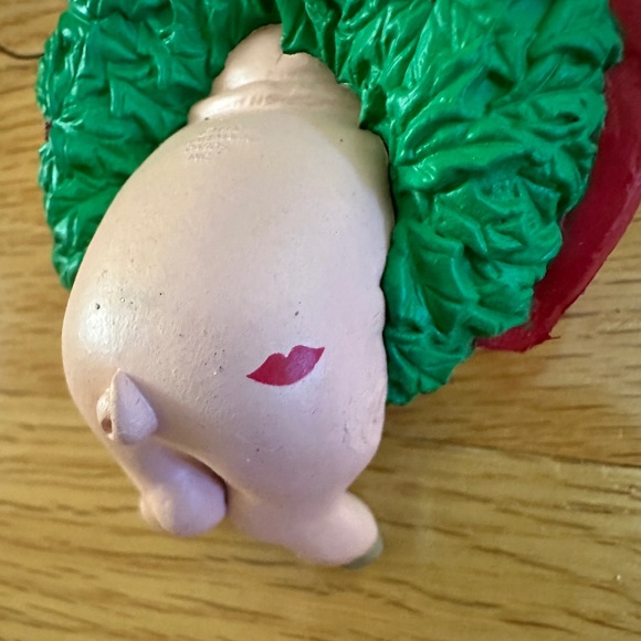 Hallmark 1992 Deck the Hogs with Boughs of Holly Ornament - Picture 7 of 16